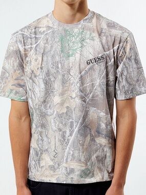 Guess Unisex Camouflage Short-Sleeve Tee